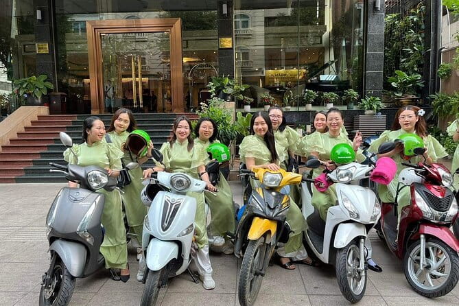 Ho Chi Minh City Food Tour with 8+ Authentic Local Tastings - People’s Committee exterior and Ho Chi Minh’s statue: a meaningful pause without slowing you down