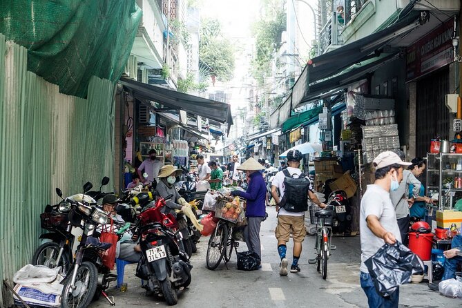 Ho Chi Minh City: Hidden Bunker & Vietnam War - Free Walking Tour - Stop 3: The Thích Quảng Đức memorial and the power of a single story