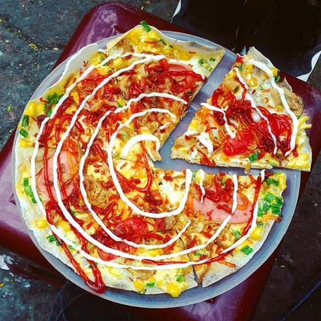 Ho Chi Minh City: Hidden Gems Street Food Walking Tour - The 20 Thuoc Street stop: casual dinners in a local food hub