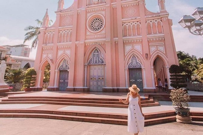 ️ Ho Chi Minh City Instagram Tour: Hidden Gems (Private & All-Inclusive) - The Pink Church and Minh Dang Quang Pagoda: Color Meets Calm