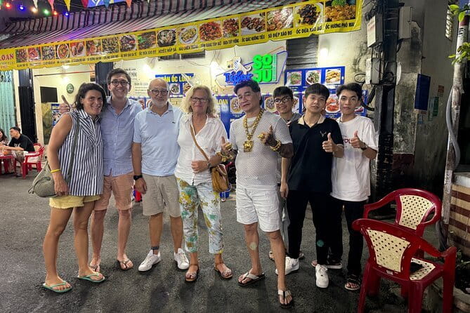 Ho Chi Minh City Private Tour with Young Local Female Guide - French colonial architecture: Central Post Office and the downtown photo stops