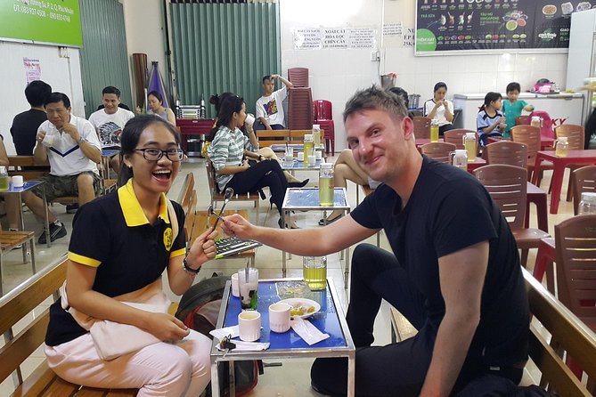 Ho Chi Minh City’s most delicious street food tour by motorbike - Stop 1 on Tôn Đức Thắng: Bo la lop and Bo mo chai with sticky noodles