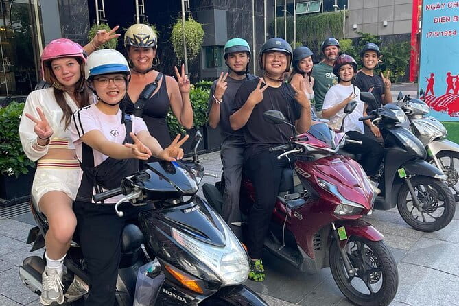 Ho Chi Minh City : Saigon Craft Beer & Local Food Tour By Scooter - Stop 2 at Ho Thị Kỷ Flower Market: a beer pause with real street life