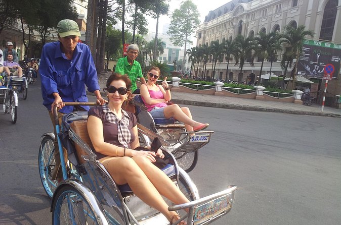 Ho Chi Minh City Shore Excursion: Private City Tour Including Cyclo Ride - Ben Thanh Market shopping time: souvenirs with just enough breathing room