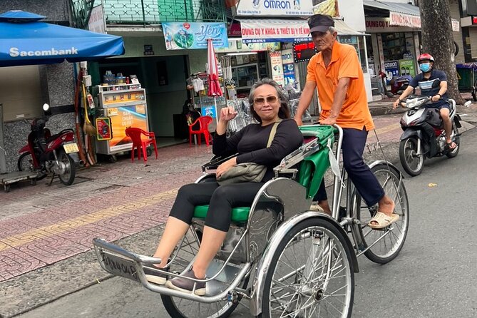 Ho Chi Minh City Sightseeing Panoramic Cyclo Private Tour - How a Private Cyclo Works in Ho Chi Minh City
