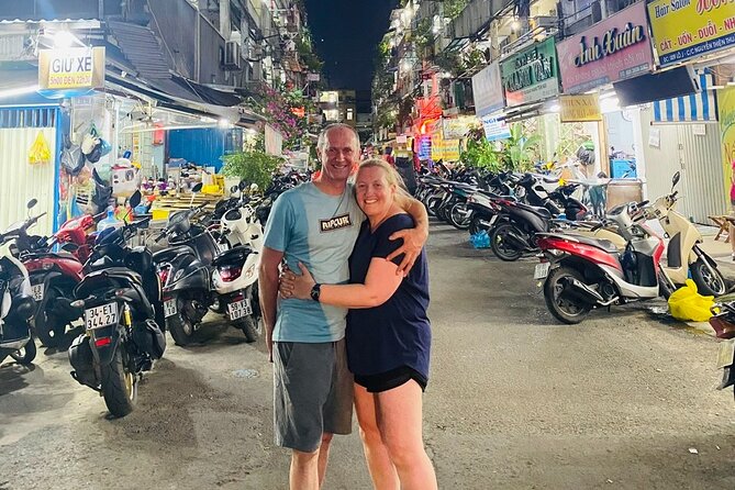 Ho Chi Minh City: Street Food & Sightseeing Tour with Local Guide - Key highlights you will feel in real life