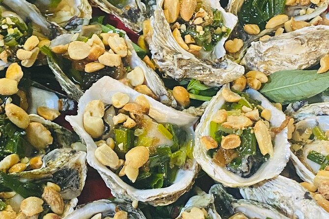 Ho Chi Minh City: Street Food & Sightseeing Tour with Local Guide - Stop 2: Ho Chi Minh City orientation and city feel