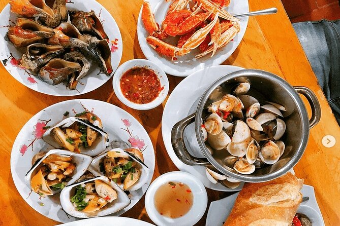 Ho Chi Minh City Street Food Tour & Sightseeing By Motorbike - Bún Bò Huế and Chuối Nếp Nướng, two ways Saigon starts your night