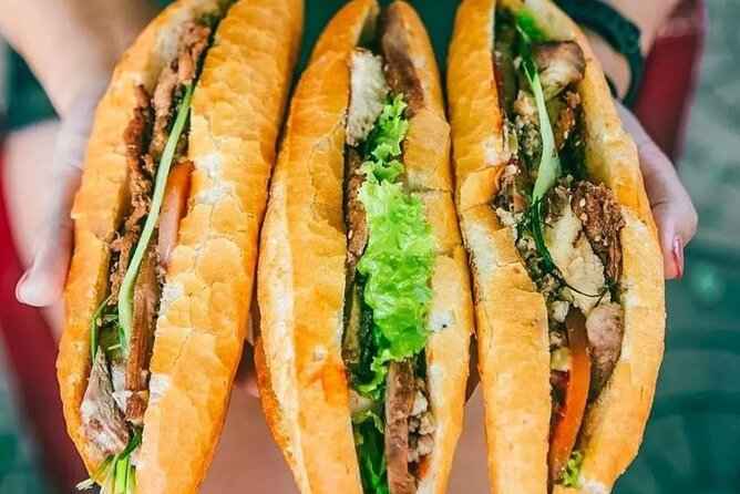 Ho Chi Minh City Street Food Tour & Sightseeing By Motorbike - The Thích Quảng Đức Monument stop, history without turning slow