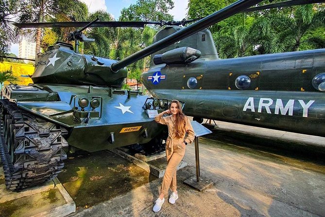 Ho Chi Minh Most Historical Spots & War Museum Tour (Private & All-Inclusive) - Entering the War Remnants Museum in Ho Chi Minh City