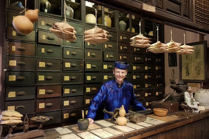 Ho Chi Minh Most Historical Spots & War Museum Tour (Private & All-Inclusive) - District 1 classics: opera, post office, cathedral, and market life