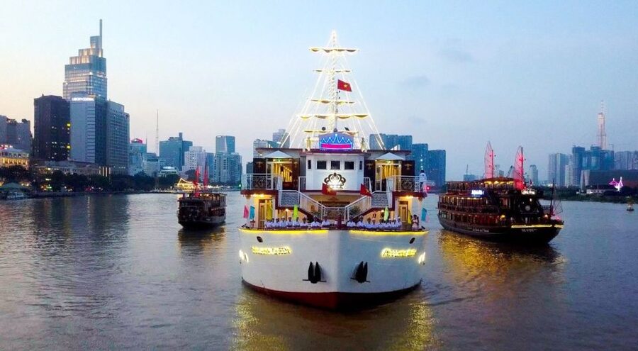 Ho Chi Minh: Private City Tour and Dinner Cruise with Buffet - The main-street landmarks: what you will see on the night route