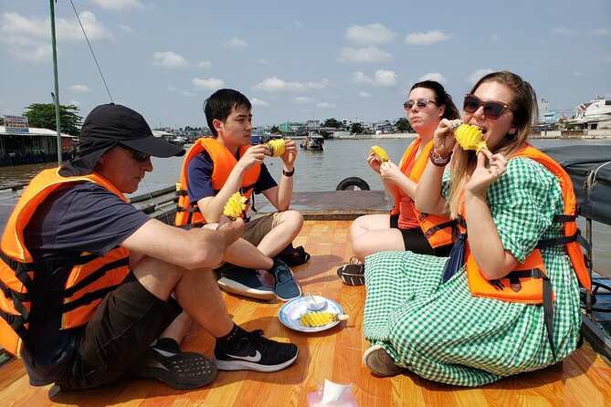 Ho Chi Minh: Southern Vietnam 4-Day Authentic Mekong Farm Trip - Day 1: Cu Chi Tunnels, then Long An Province farm work