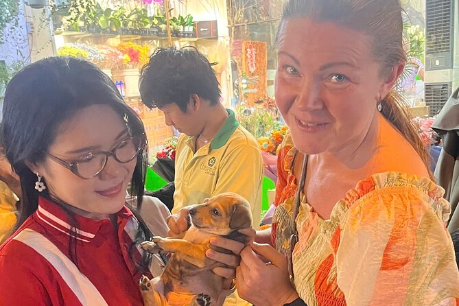 Ho Chi Minh Street Food and Sightseeing By Motorbike - Ho Thi Ky Flower Market: Day Calm, Night Food Stalls