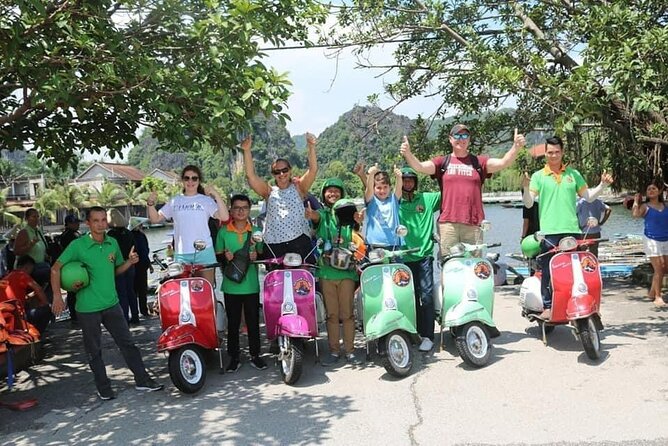 Ho Chi Minh Vespa City Tour 4,5 hours - Stop-by-stop: the route that balances icons and side streets