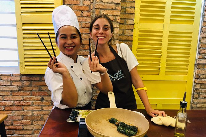 Immersive Cooking Class & Wet Market Tour by Local Chef +Cookbook - Ben Thanh Market wet market tour, what you’re really doing there