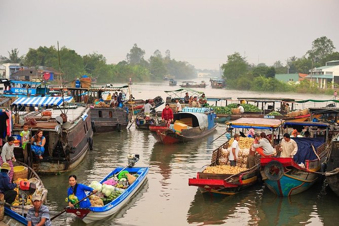 Mekong 2D1N SMALL GROUP Stay at Family Homestay WITH BBQ DINNER - Boat time: stilt homes and floating fish farms