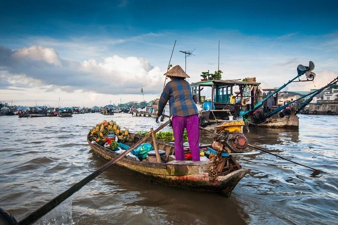 Mekong 2D1N SMALL GROUP Stay at Family Homestay WITH BBQ DINNER - Dan Ca Tài Tử and coconut candy craft village stops