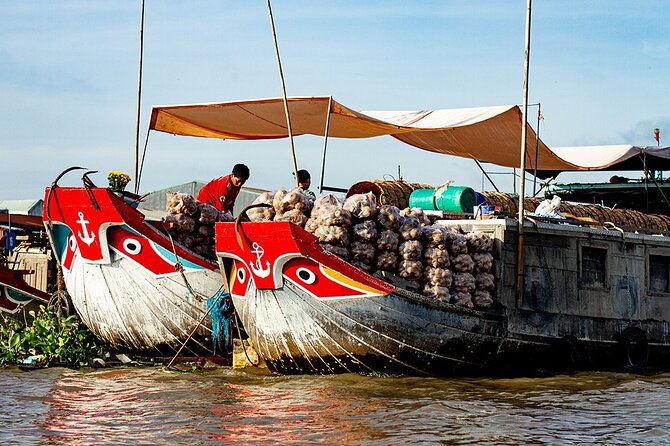 Mekong day tour Visit Cai Rang Floating Market pick up in Sai Gon - My Khanh village walk: a short stretch of everyday life