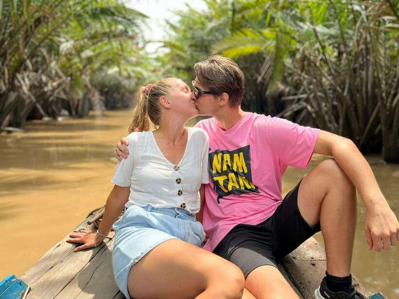 Mekong Delta 4-Day Tour: Ho Chi Minh-Chau Doc-Can Tho-Ca Mau - Small group setup, English guide, and how that affects the trip