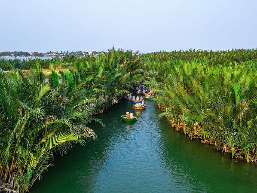MeKong Delta Tour 1 Day - Getting picked up near Ben Thanh and reaching the river by late morning