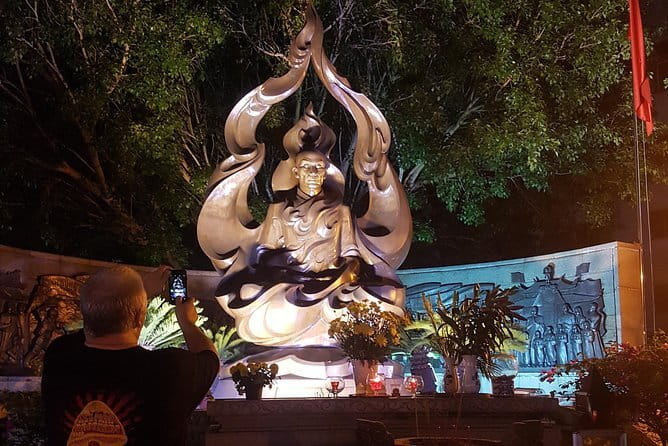 Night Food Tour in Saigon By Scooter - The 12 Foods and Drinks: How to Eat Smart on Scooter Nights