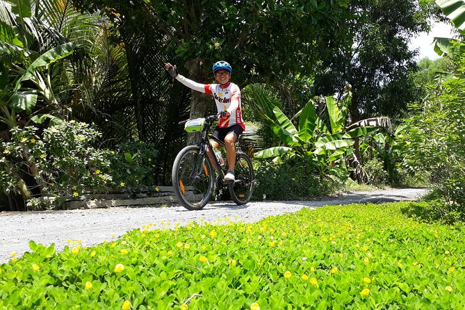 Off The Beaten Track The Mekong By Bike,boat & Kayak Day Trip - Stop 1 in practice: bike setup and village riding you can actually feel