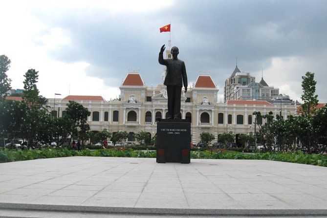 PHU MY SHORE EXCURSION: Car Services + LOCAL TOUR GUIDE in Saigon - Central Post Office and Notre Dame: French-era icons with clear stories