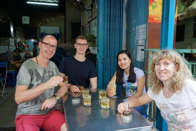 Private China Town Walking Tour in Ho Chi Minh City - Nghia An Temple: Quan Cong, money worship, and the love-focused angle