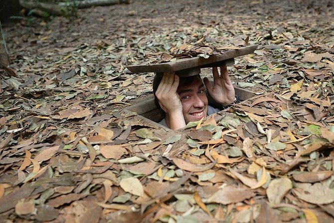 Private Cu Chi Tunnels: Ben Duoc Less Touristy with Veteran Guide - The lacquerware workshop stop, why I think it is a smart warm-up