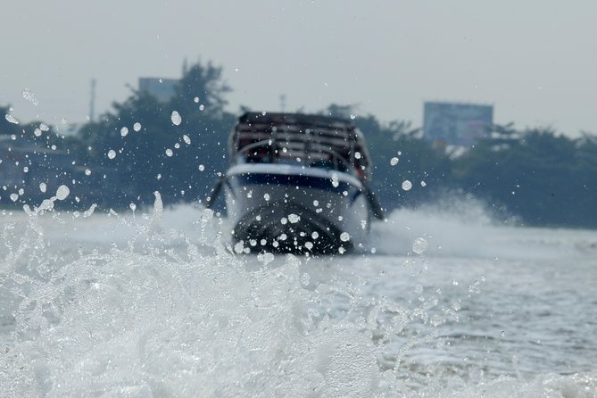 Private Cu Chi Tunnels tour by Luxury Speedboat - 8:30 AM Pickup to a 1-Hour Saigon River Cruise