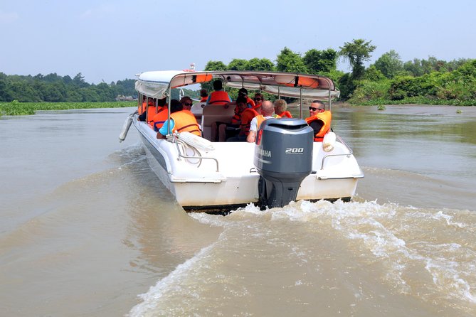 Private Cu Chi Tunnels tour by Luxury Speedboat - Hoang Cam Smokeless Kitchen and Tapioca Tasting