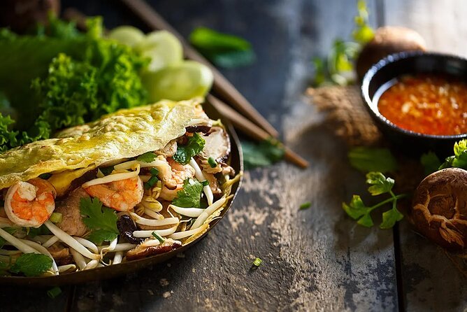 Private Jeep Tour Saigon by Night: Foodie & City Tour - Logistics that affect comfort: meeting point, pickup, and ride duration