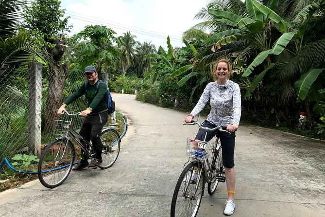 Private Mekong Delta Adventure: My Tho & Biking on BenTre Island - Morning pickup, the ride out, and Vinh Trang Pagoda