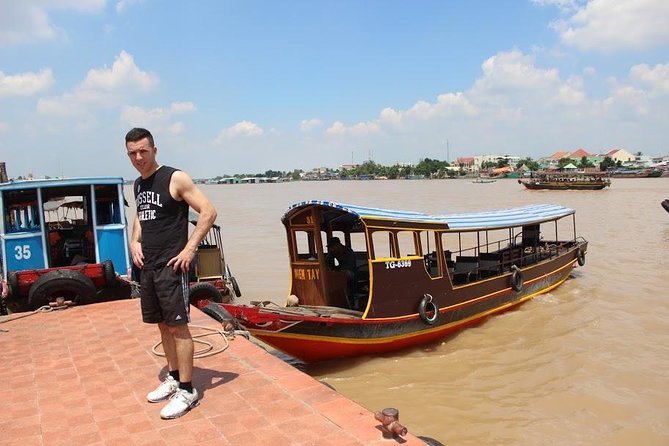 Private Mekong Delta Tour – Boat Ride & Local Lunch - The riverside lunch: what you can expect and why it matters