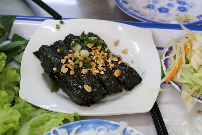 Private Saigon Ultimate Street Food & Motorbike Experience - Pick a drink: beer or sugarcane juice to reset your palate