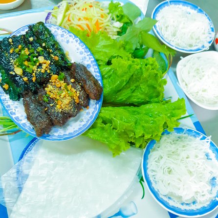 Private Street Food Evening Walking Tour in Ho Chi Minh City - What makes the guides special (and why that matters)