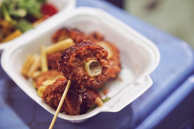 Private Street Food Tour by Motorbike/Car with Local Students - Value check: $45 for a guided meal plan that removes guesswork