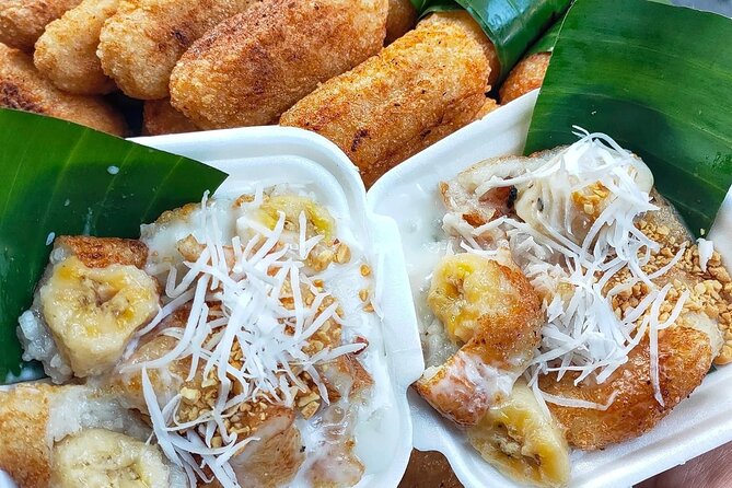 Private Street Food Tour by Motorbike in Ho Chi Minh City - Stop 4: Ho Thi Ky Flower Market, old Saigon work in motion