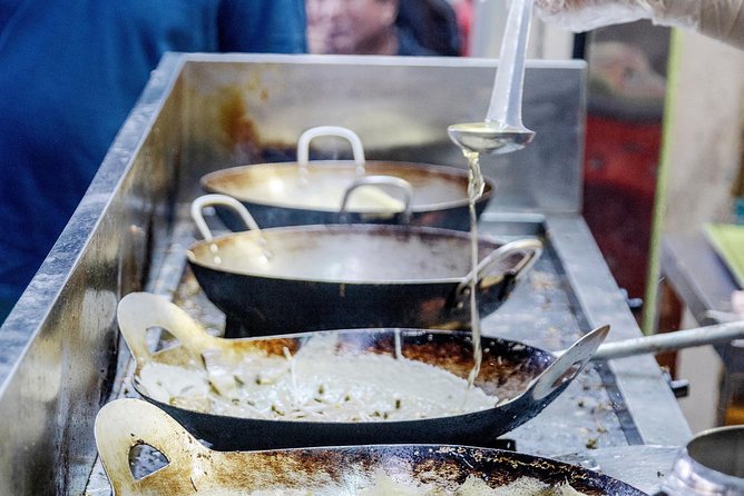 Private Street Food Tour by Scooter in Ho Chi Minh City - Stop-by-stop on the scooter: Thich Quang Duc to Ho Thi Ky