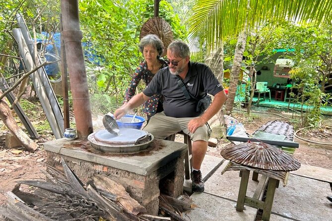 Private tour: Explore the authentic rural life in Ben Tre - Stop 3: Nam Bo Coconut Candy Mill, fruit tasting and folk music