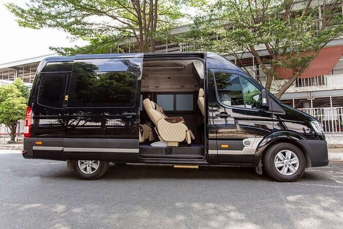 Private Transfer: Can Tho To Ho Chi Minh City/Ho Chi Minh Airport - Vehicles you might ride, and what that means for you