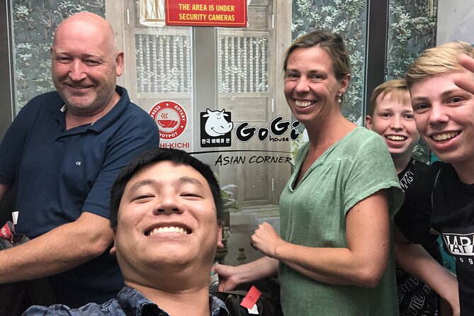 Private Transfer From Saigon Center To Tan Son Nhat Airport (SGN) - Arrival at Tan Son Nhat (SGN): Smooth Drop-Off, Less Guesswork