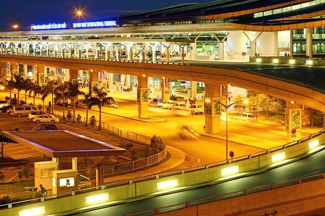 Private transfer Tan Son Nhat Airport (SGN) - Hotels In City - Getting Met By Name at the Airport or Your Hotel Lobby