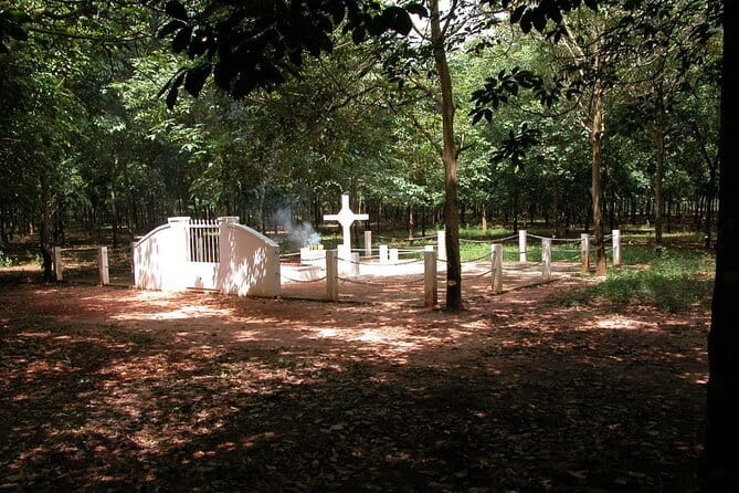 Remembering Long Tan- Nui Dat Battle : A Tour of Historic Sites - Price and logistics from Ho Chi Minh City (pickup, AC, lunch)