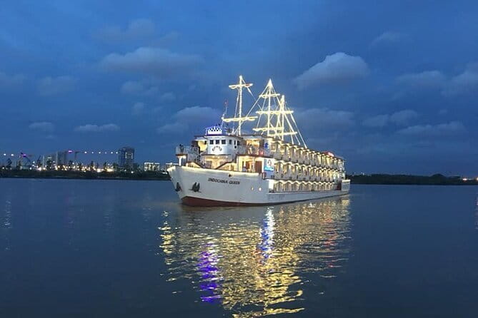 Sai Gon City Tour and Dinner On Cruise Half Day - Stop 3: Saigon Central Post Office, Old Building, Quick Look
