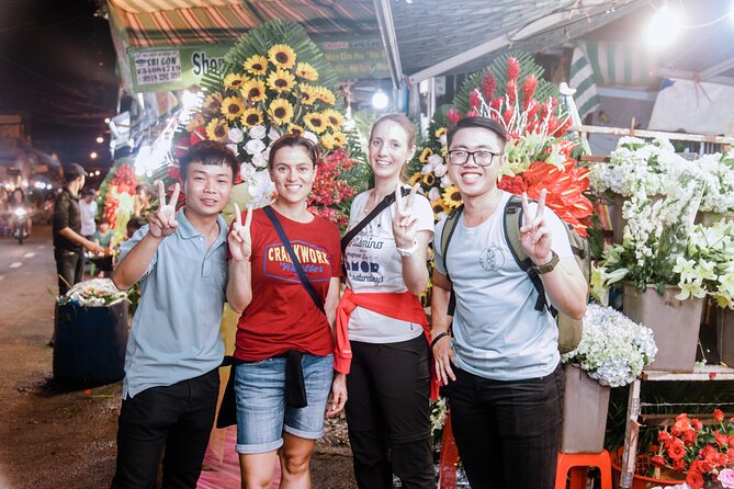 Saigon After Dark Night Tour by Scooter + 7 tastings - Phố Tau Sai Gon in Quận 5, Chợ Lớn style