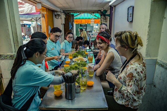 Saigon After Dark With Seafood, Beer & Live Music Bar - Ho Thi Ky Flower Market: walking through color where people actually live