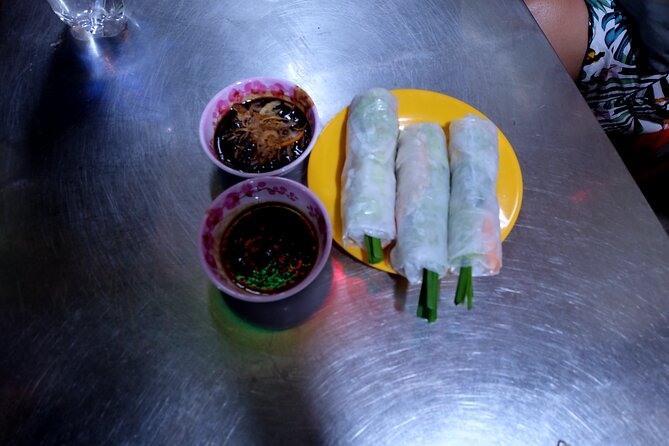 Saigon at Night Walking Street Food Tour - What the Guide Actually Does for You (Beyond Ordering)