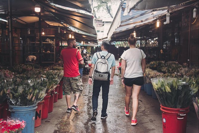 Saigon Authentic Walking Street Food Tour 12+ Tastings Included - Why the English-speaking guide changes everything